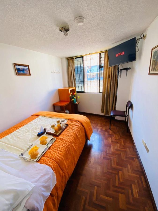 Hotel Margarita Inn Alameda Quito Kültér fotó