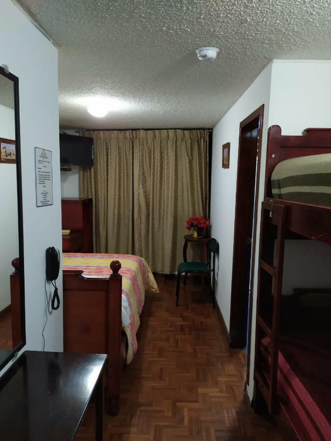 Hotel Margarita Inn Alameda Quito Kültér fotó