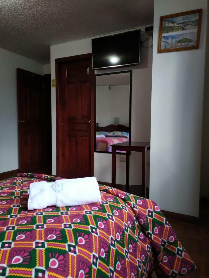 Hotel Margarita Inn Alameda Quito Kültér fotó